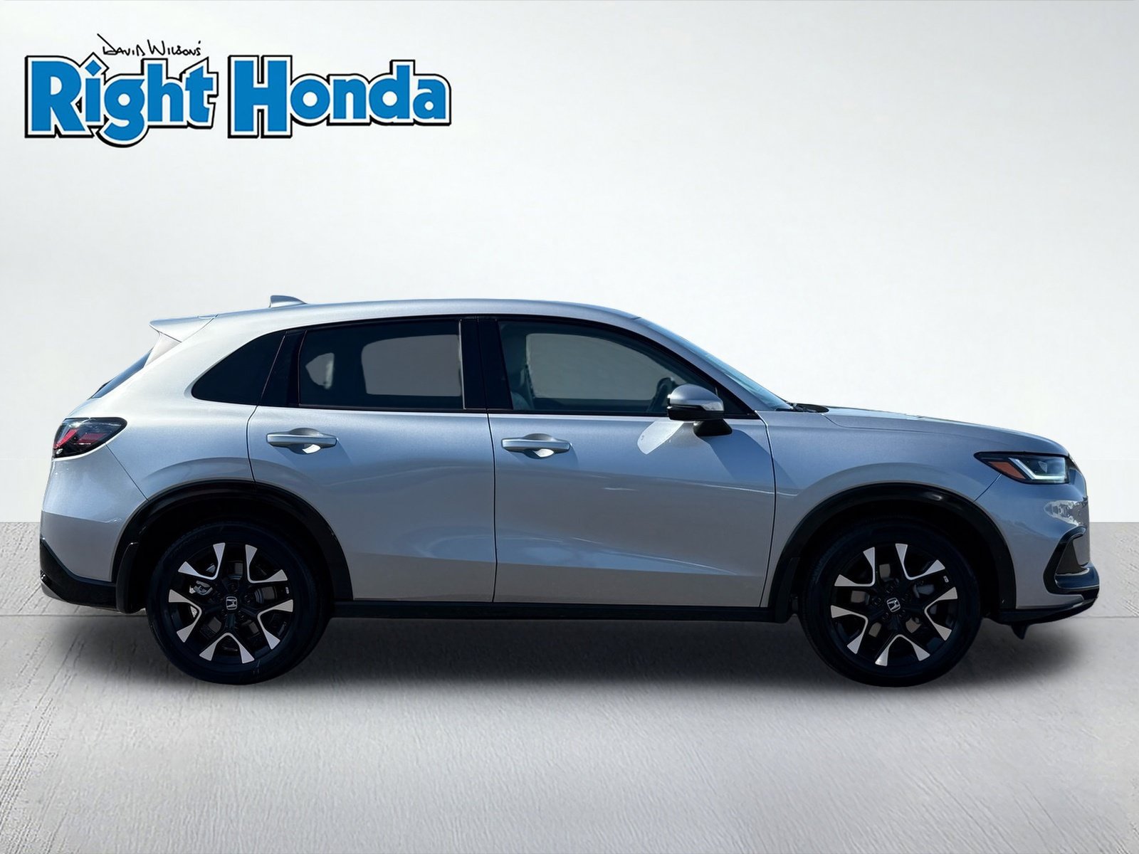Used 2027 Honda HR-V EX-L image 10