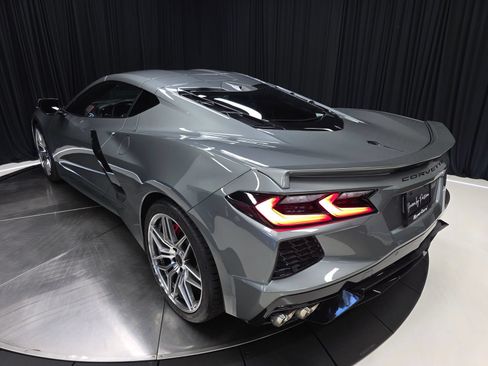 Used 2022 Chevrolet Corvette Stingray Preferred Cpe w/ Z51 Performance Package RWD image 55