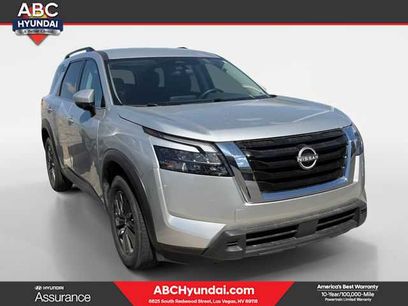 Used 2024 Nissan Pathfinder SV