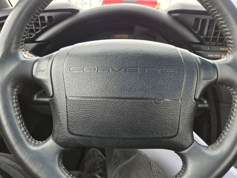 Used 1992 Chevrolet Corvette Coupe RWD image 9