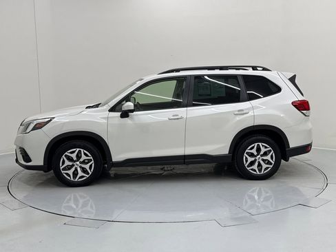 Used 2022 Subaru Forester Premium w/ Popular Package #1 image 2