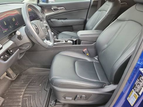 Used 2024 Kia Sportage EX FWD image 15