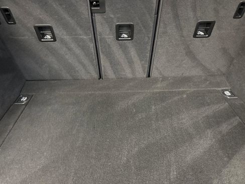 Used 2024 Porsche Macan GTS image 14