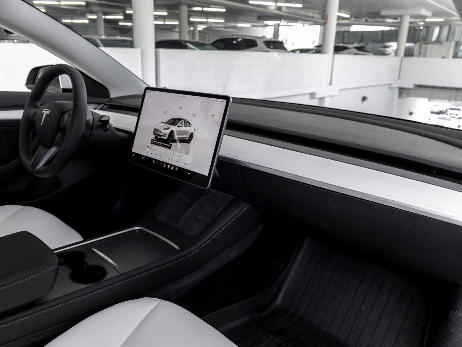 Used 2023 Tesla Model 3 Standard Range RWD image 27