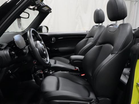 Certified 2023 MINI Cooper S FWD image 2