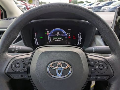 Used 2026 Toyota Corolla LE FWD image 24