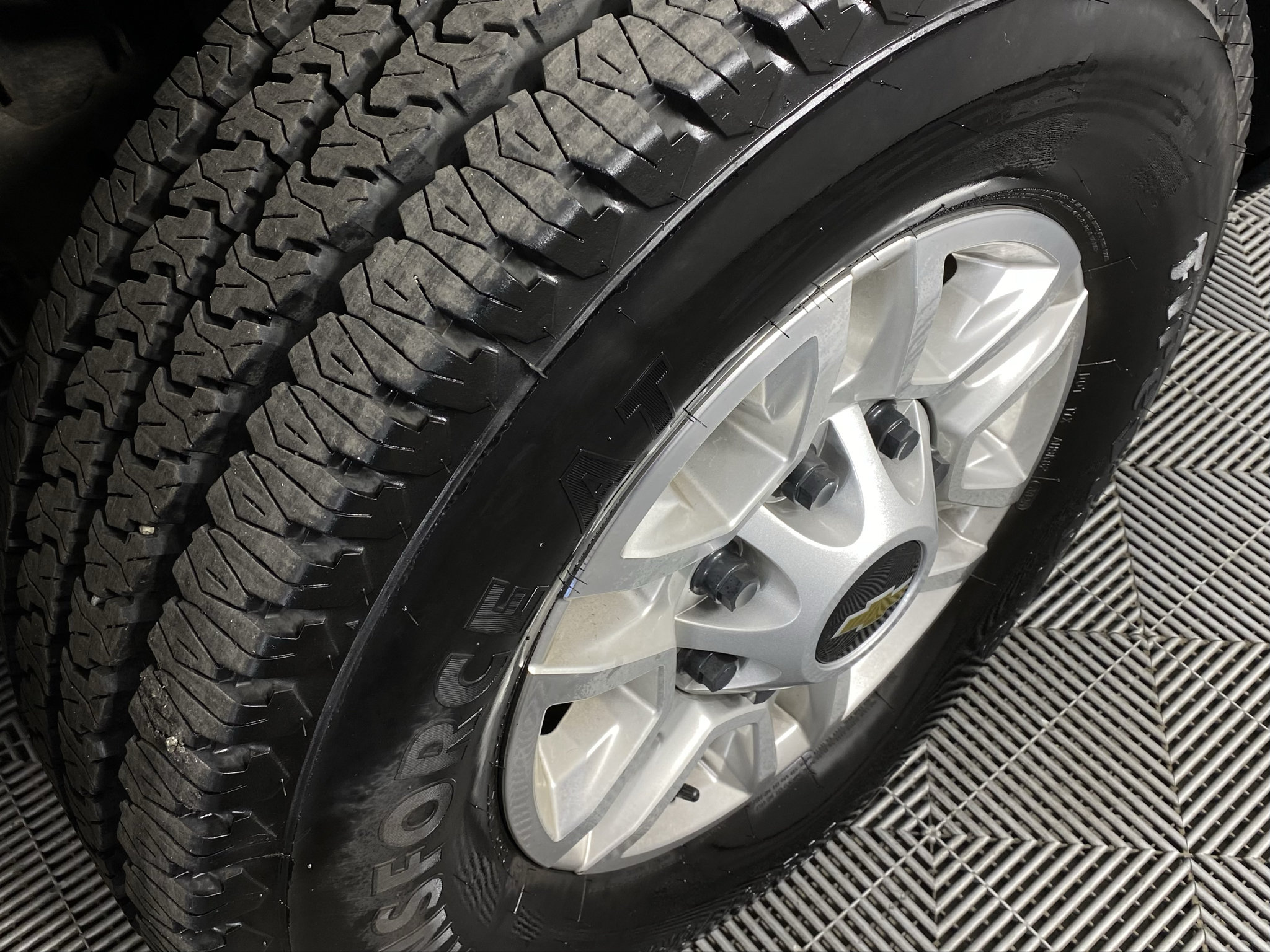 Used 2026 Chevrolet Silverado 2500 LT AWD/4WD image 13