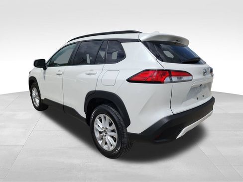 Used 2022 Toyota Corolla Cross LE FWD image 7