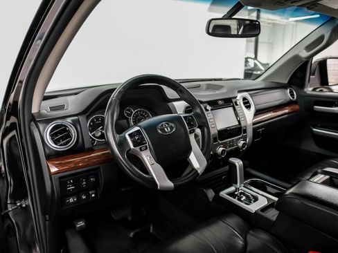 Used 2017 Toyota Tundra Limited image 2