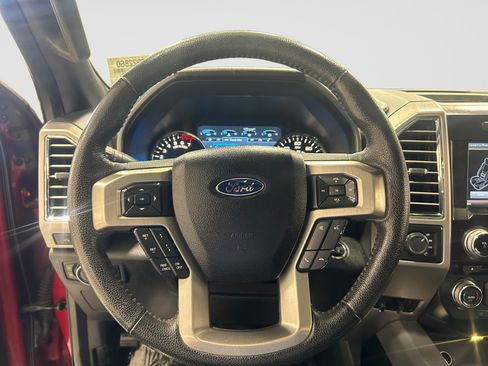 Used 2015 Ford F150 Platinum w/ Equipment Group 701A Luxury AWD/4WD image 13