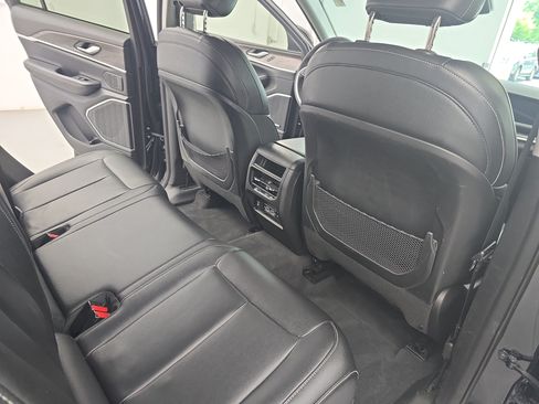 Used 2022 Jeep Grand Cherokee Limited 4xe AWD/4WD image 11