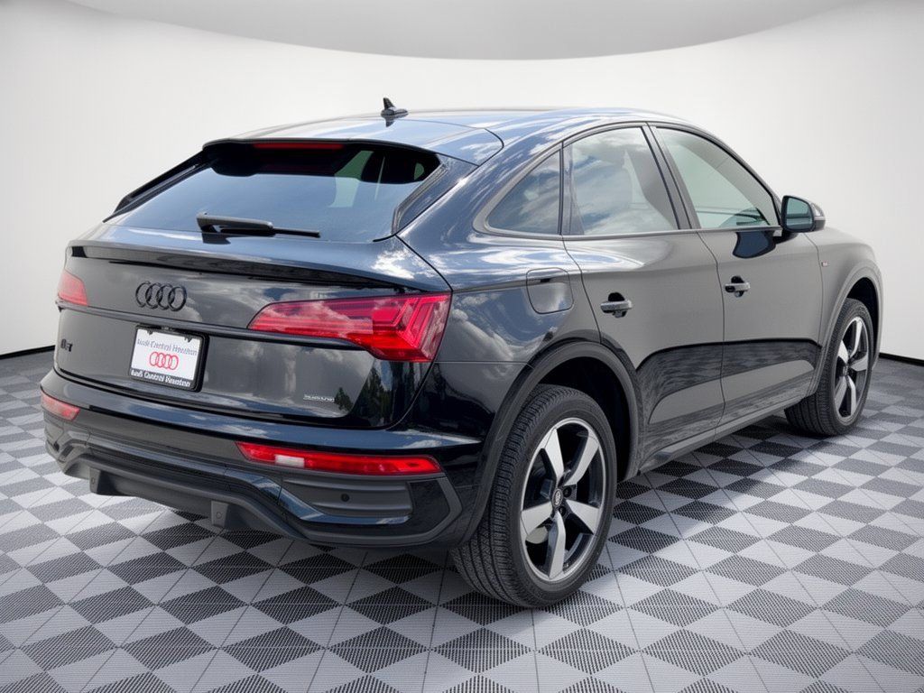 Used 2023 Audi Q5 2.0T Premium Plus w/ Premium Plus Package AWD/4WD image 9