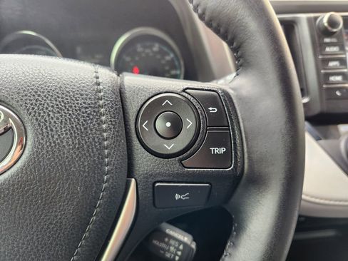 Used 2018 Toyota RAV4 XLE w/ Convenience Package image 28