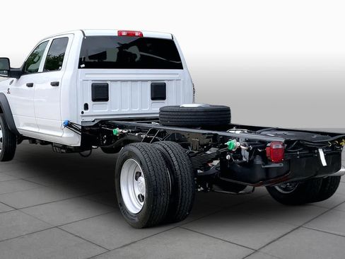 New 2026 RAM 5500 Tradesman w/ Chrome Appearance Group AWD/4WD image 10