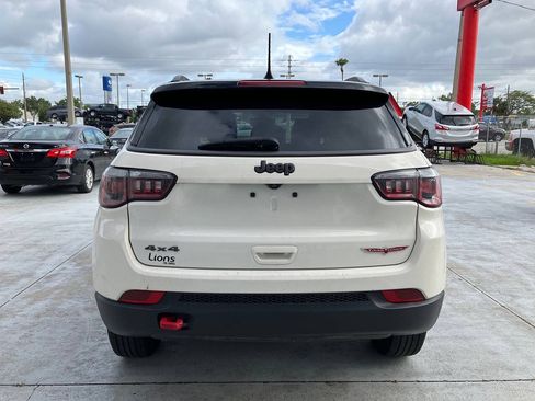 Used 2019 Jeep Compass Trailhawk AWD/4WD image 11
