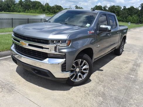 Used 2021 Chevrolet Silverado 1500 LT w/ Z71 Off-Road Package AWD/4WD image 2