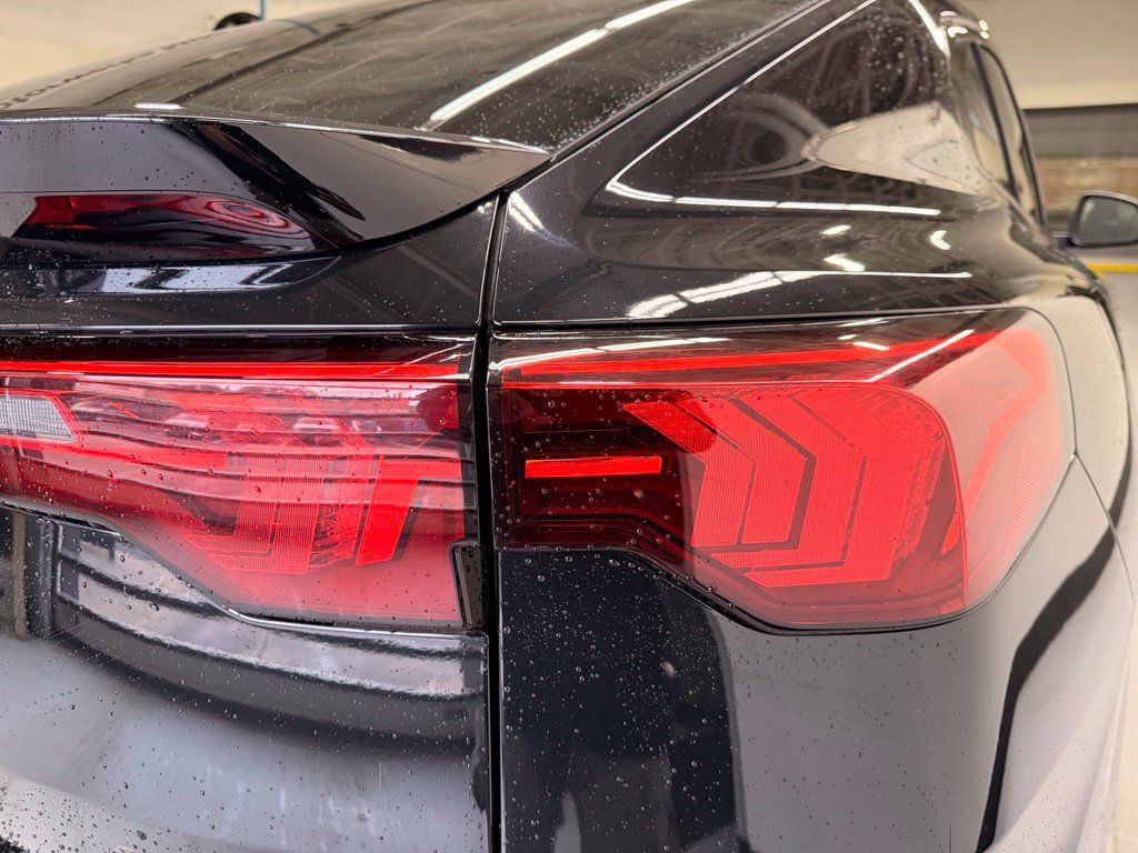Used 2026 BMW X2 xDrive28i AWD/4WD image 5