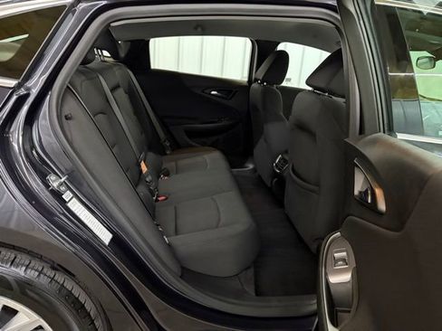 Used 2023 Chevrolet Malibu LT image 12