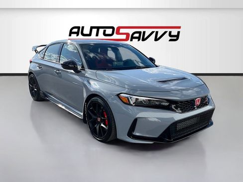 Used 2025 Honda Civic Type R image 1