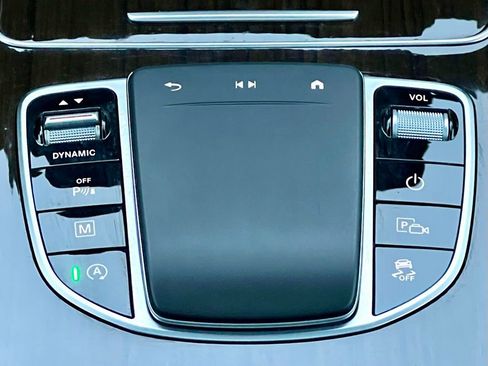 Certified 2022 Mercedes-Benz GLC 300 4MATIC image 19