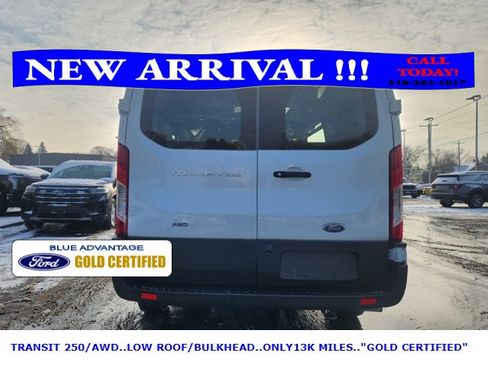 Used 2023 Ford Transit 250 Low Roof AWD w/ Exterior Upgrade Package image 5