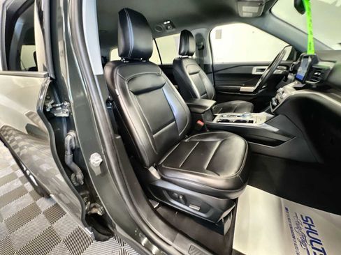 Used 2023 Ford Explorer XLT w/ Equipment Group 202A image 25