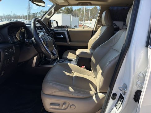 Used 2017 Toyota 4Runner Limited image 16