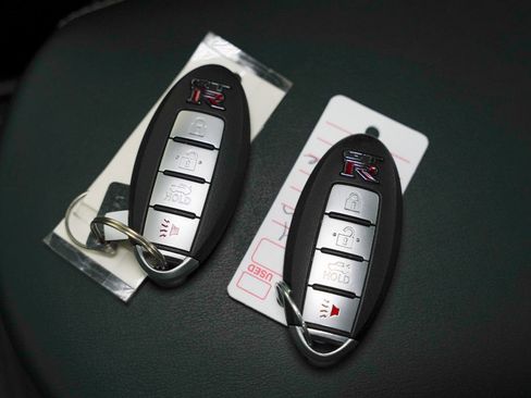 Used 2024 Nissan GT-R T-spec Dual-clutch 6-Speed Tra w/ Floor Mat Package image 56