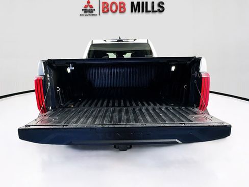 Used 2022 Toyota Tundra Limited AWD/4WD image 27
