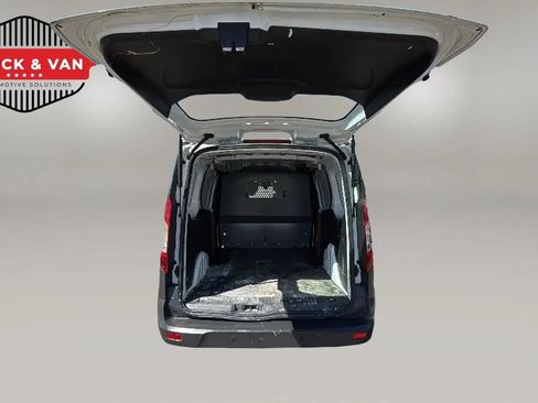 Used 2016 Ford Transit Connect XL FWD image 40