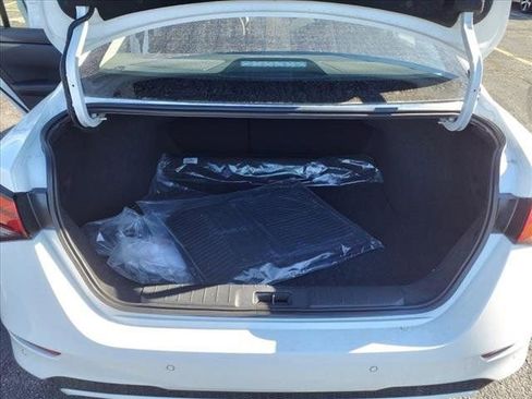 Used 2025 Nissan Sentra S image 9