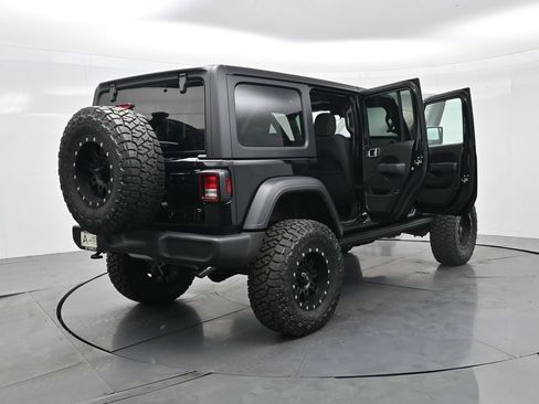 Used 2025 Jeep Wrangler Unlimited Sport AWD/4WD image 38