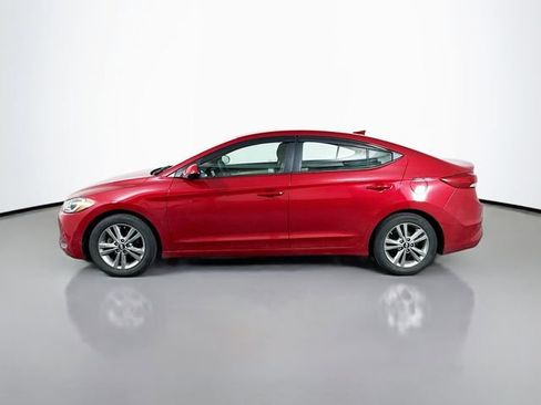 Used 2017 Hyundai Elantra SE FWD image 3