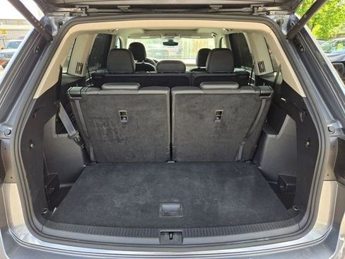Used 2025 Volkswagen Atlas SE FWD image 7