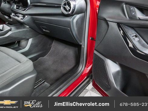 Certified 2025 Chevrolet Equinox LT FWD image 24