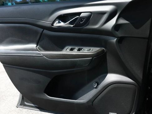 Used 2019 GMC Acadia SLT FWD image 23