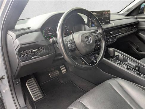 Used 2025 Honda Accord Sport image 10