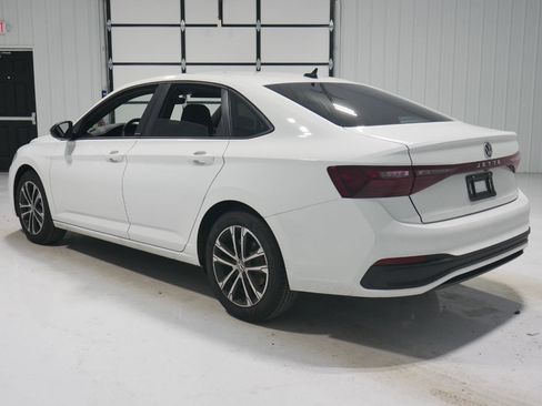 Used 2025 Volkswagen Jetta Sport image 7
