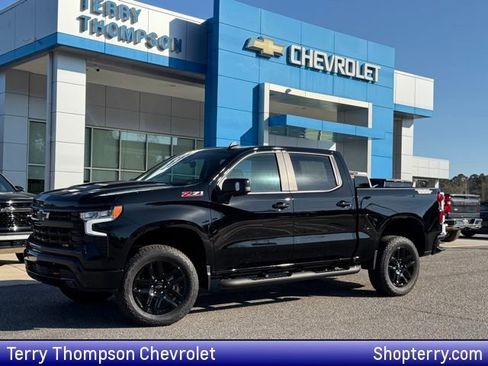 New 2026 Chevrolet Silverado 1500 LT Trail Boss w/ Safety Package image 1