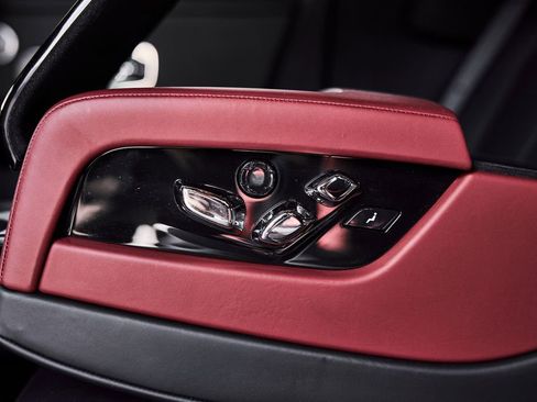 Used 2024 Rolls-Royce Phantom Sedan RWD image 67