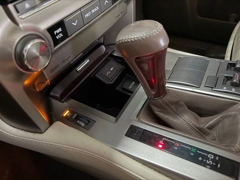 Used 2018 Lexus GX 460 Premium image 20