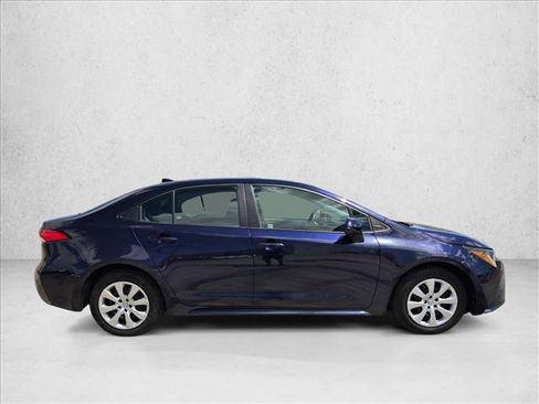 Used 2024 Toyota Corolla LE FWD image 4