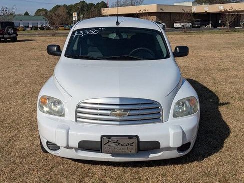 Used 2010 Chevrolet HHR LS image 8