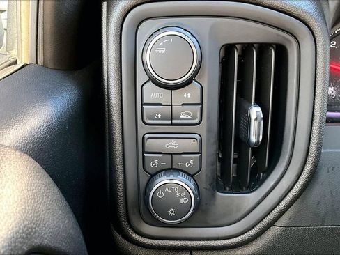 Used 2021 Chevrolet Silverado 1500 Custom AWD/4WD image 14