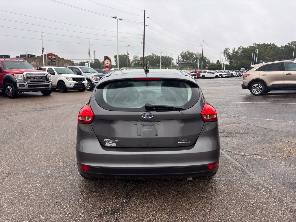 Used 2016 Ford Focus SE FWD image 6