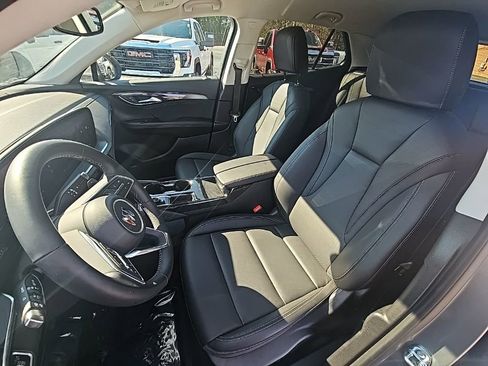 Certified 2025 Buick Envision Preferred AWD/4WD image 16