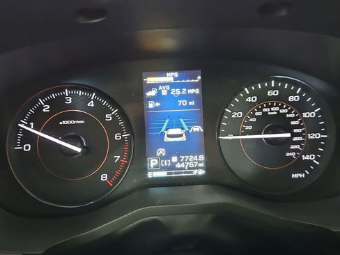 Used 2020 Subaru Crosstrek 2.0i Premium image 32