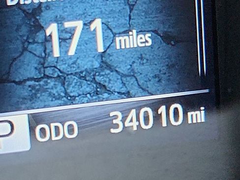 Used 2023 Toyota Tacoma TRD Sport w/ Advanced Technology Package image 19