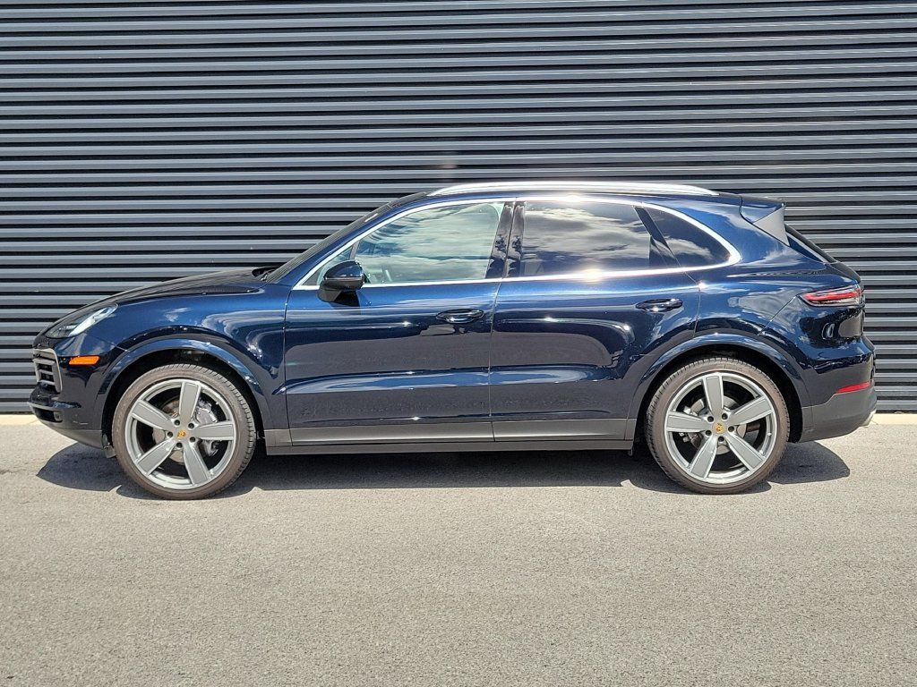 Certified 2019 Porsche Cayenne AWD/4WD image 2