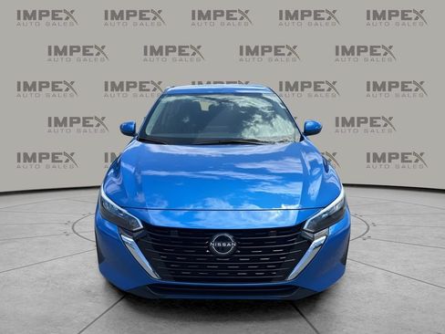 Used 2025 Nissan Sentra SV FWD image 8